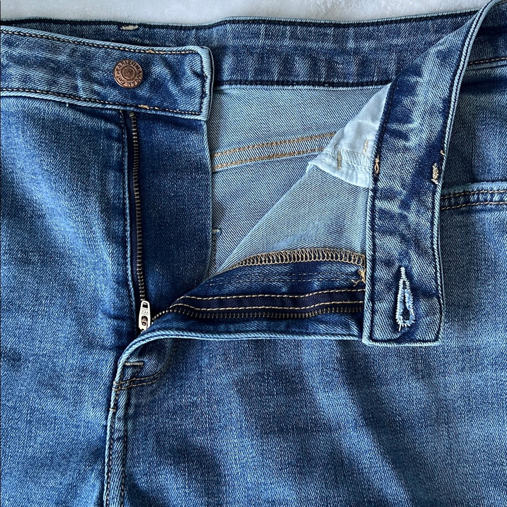 Arizona Women’s Stylish Blue Distressed Jeans Hi-Rise Skinny - 17 - Picture 6 of 12